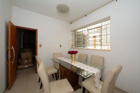 Casa para alugar com 450m², 3 quartos e 3 vagas Casa para alugar com 450m², 3 quartos e 3 vagasSALA