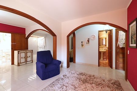 Casa à venda com 2 quartos, 223m² em Jardim Itu, Porto Alegre