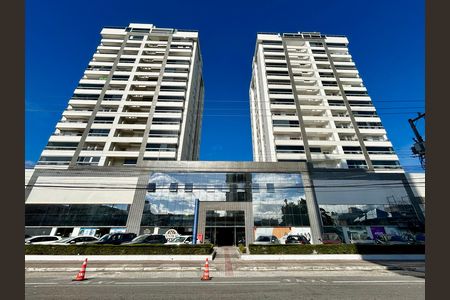 Fachada de apartamento para alugar com 3 quartos, 106m² em Capoeiras, Florianópolis