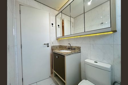 Apartamento para alugar com 106m², 3 quartos e 2 vagas Apartamento para alugar com 106m², 3 quartos e 2 vagasBanheiro suíte 1