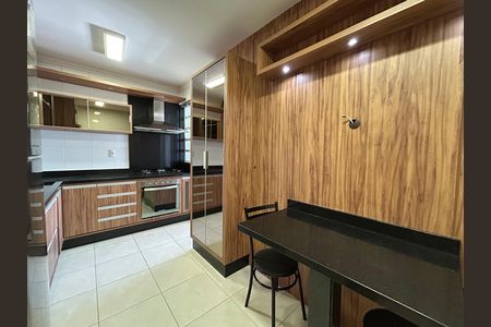 Cozinha de apartamento para alugar com 3 quartos, 106m² em Capoeiras, Florianópolis