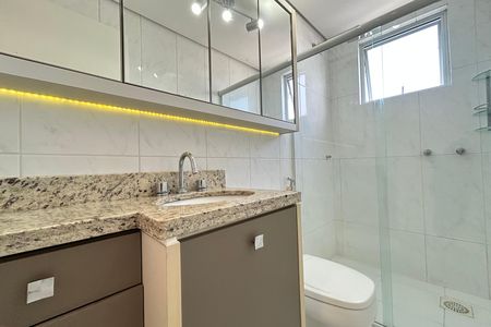 Apartamento para alugar com 106m², 3 quartos e 2 vagas Apartamento para alugar com 106m², 3 quartos e 2 vagasBanheiro suíte 1