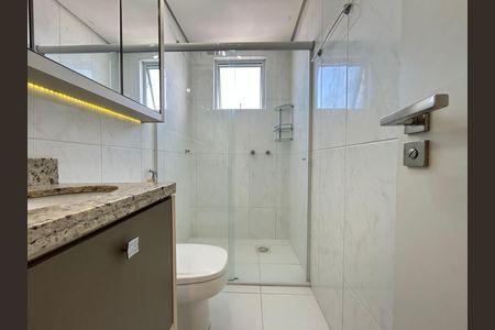 Banheiro suíte 1 de apartamento para alugar com 3 quartos, 106m² em Capoeiras, Florianópolis