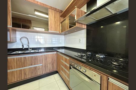Apartamento para alugar com 106m², 3 quartos e 2 vagas Apartamento para alugar com 106m², 3 quartos e 2 vagasCozinha