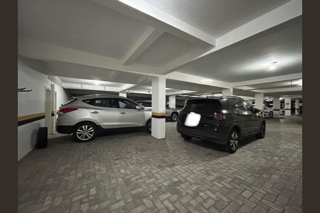 Garagem de apartamento para alugar com 3 quartos, 106m² em Capoeiras, Florianópolis