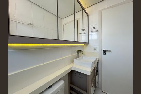 Apartamento para alugar com 106m², 3 quartos e 2 vagas Apartamento para alugar com 106m², 3 quartos e 2 vagasBanheiro