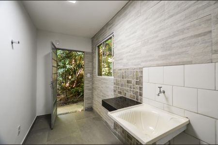 Área de Serviço de kitnet/studio para alugar com 1 quarto, 45m² em Concórdia, Belo Horizonte