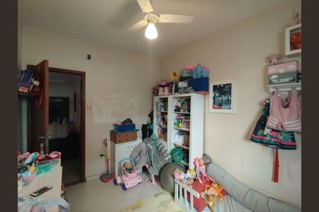 Casa à venda com 220m², 4 quartos e sem vaga