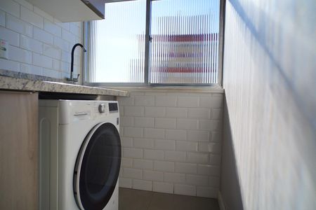 Apartamento à venda com 53m², 2 quartos e 1 vaga Apartamento à venda com 53m², 2 quartos e 1 vagaÁrea de serviço