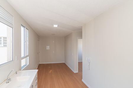 Apartamento à venda com 39m², 2 quartos e 1 vaga Apartamento à venda com 39m², 2 quartos e 1 vagaSala/Cozinha