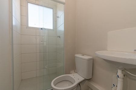 Banheiro de apartamento à venda com 2 quartos, 39m² em Parque Orestes Ongaro, Sumaré