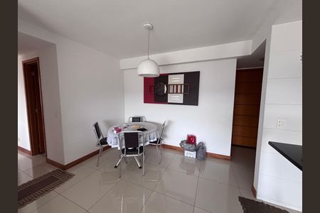 Sala de apartamento à venda com 3 quartos, 83m² em Recreio dos Bandeirantes, Rio de Janeiro