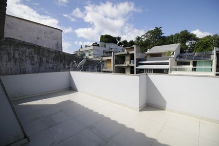 Casa à venda com 170m², 5 quartos e 2 vagasTerraço