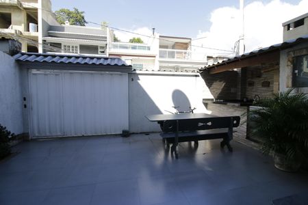 Quintal de casa à venda com 5 quartos, 170m² em Taquara, Rio de Janeiro