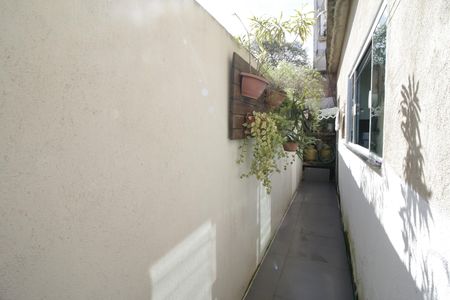 Casa à venda com 170m², 5 quartos e 2 vagasQuintal