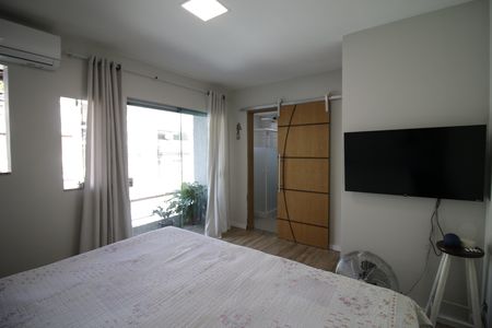 Casa à venda com 170m², 5 quartos e 2 vagasSuíte 3