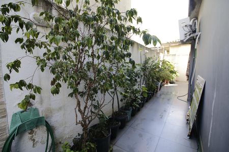 Quintal de casa à venda com 5 quartos, 170m² em Taquara, Rio de Janeiro