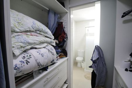 Casa à venda com 170m², 5 quartos e 2 vagasCloset da suíte 3