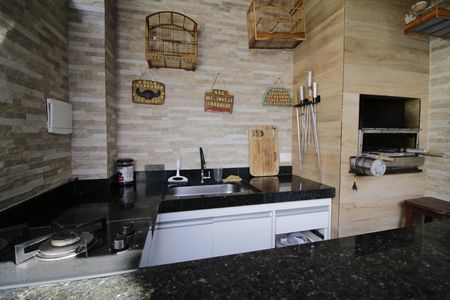 Casa à venda com 170m², 5 quartos e 2 vagasChurrasqueira