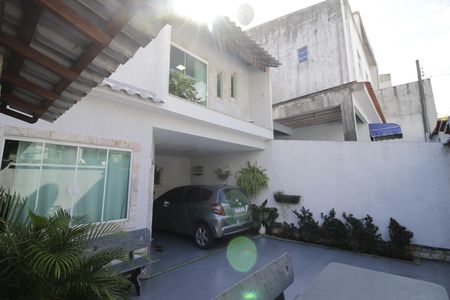 Casa à venda com 170m², 5 quartos e 2 vagasQuintal