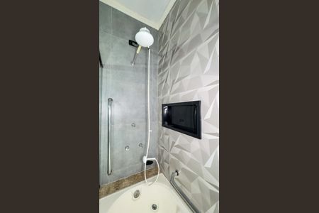 Banheiro da Suíte de casa para alugar com 3 quartos, 300m² em Vila Cruzeiro, São Paulo