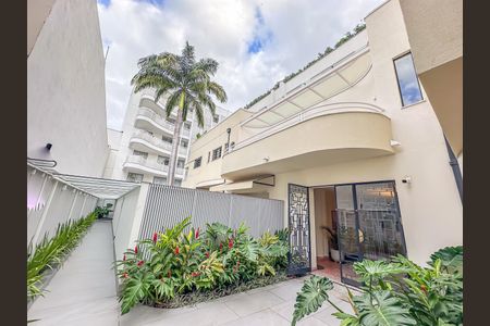 Apartamento para alugar com 68m², 1 quarto e sem vaga