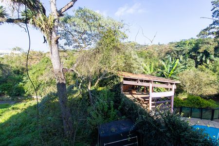 Vista da Suíte 3 de casa para alugar com 3 quartos, 202m² em Granja Viana, Cotia