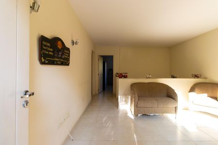 Sala de casa para alugar com 3 quartos, 202m² em Granja Viana, Cotia