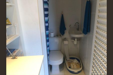 Apartamento à venda com 135m², 4 quartos e 2 vagas Apartamento à venda com 135m², 4 quartos e 2 vagasBanheiro