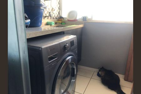 Apartamento à venda com 135m², 4 quartos e 2 vagas Apartamento à venda com 135m², 4 quartos e 2 vagasÁrea de Serviço
