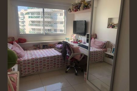 Apartamento à venda com 135m², 4 quartos e 2 vagas Apartamento à venda com 135m², 4 quartos e 2 vagasQuarto