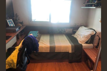 Apartamento à venda com 135m², 4 quartos e 2 vagas Apartamento à venda com 135m², 4 quartos e 2 vagasQuarto 2
