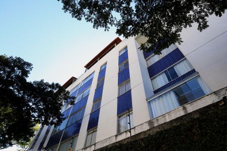 Apartamento para alugar com 116m², 2 quartos e 2 vagas Apartamento para alugar com 116m², 2 quartos e 2 vagasFachada