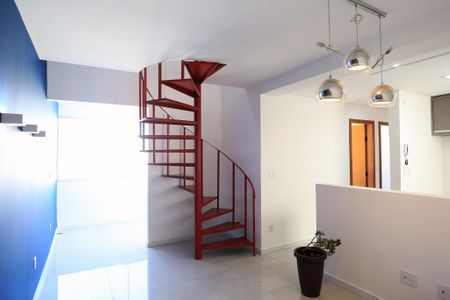 Apartamento para alugar com 116m², 2 quartos e 2 vagas Apartamento para alugar com 116m², 2 quartos e 2 vagasSala