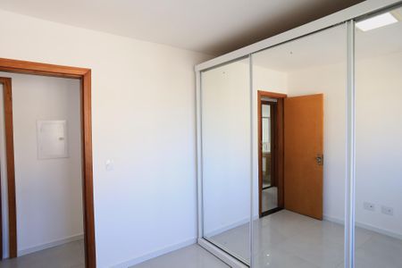 Apartamento para alugar com 116m², 2 quartos e 2 vagas Apartamento para alugar com 116m², 2 quartos e 2 vagasQuarto