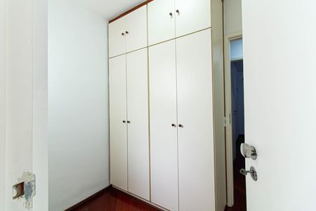 Apartamento à venda com 70m², 3 quartos e 2 vagas Apartamento à venda com 70m², 3 quartos e 2 vagasQuarto 1