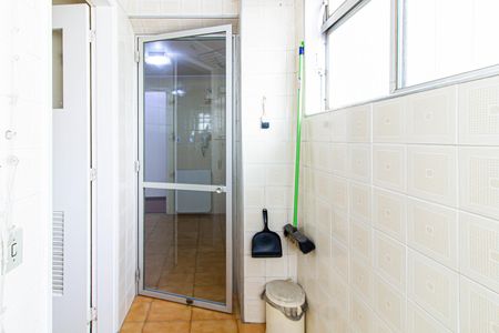 Apartamento à venda com 70m², 3 quartos e 2 vagas Apartamento à venda com 70m², 3 quartos e 2 vagasÁrea de Serviço