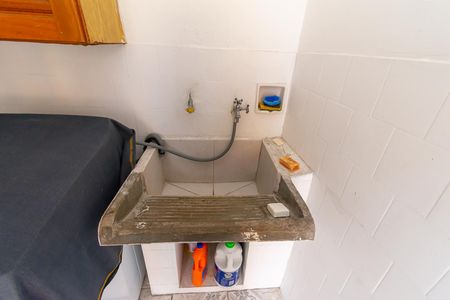 Área de Serviço de casa à venda com 4 quartos, 250m² em Jardim Santa Teresinha, São Paulo