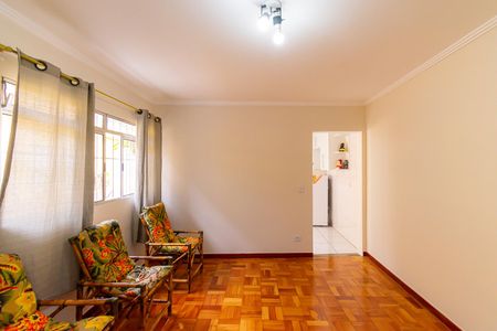 Sala de casa à venda com 4 quartos, 250m² em Jardim Santa Teresinha, São Paulo