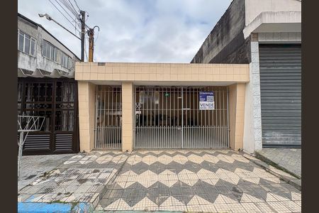 Fachada de casa à venda com 4 quartos, 250m² em Jardim Santa Teresinha, São Paulo