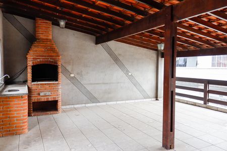 Sacada de casa à venda com 2 quartos, 220m² em Helena Maria, Osasco