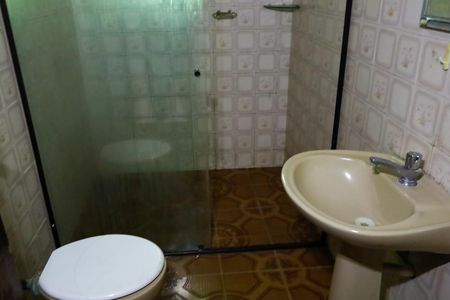 Banheiro de casa à venda com 2 quartos, 220m² em Helena Maria, Osasco