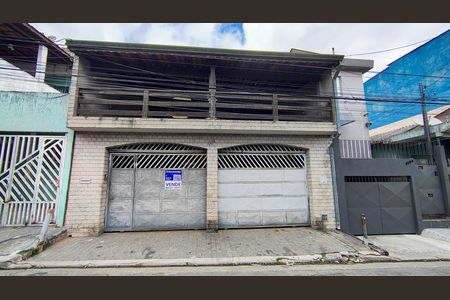 Fachada de casa à venda com 2 quartos, 220m² em Helena Maria, Osasco
