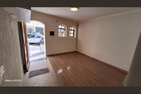 Casa à venda com 86m², 2 quartos e 1 vagaFoto 02