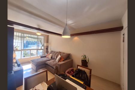 Apartamento à venda com 82m², 2 quartos e 1 vaga Apartamento à venda com 82m², 2 quartos e 1 vagaSala