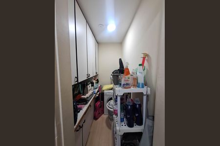 Apartamento à venda com 82m², 2 quartos e 1 vaga Apartamento à venda com 82m², 2 quartos e 1 vagaDespensa
