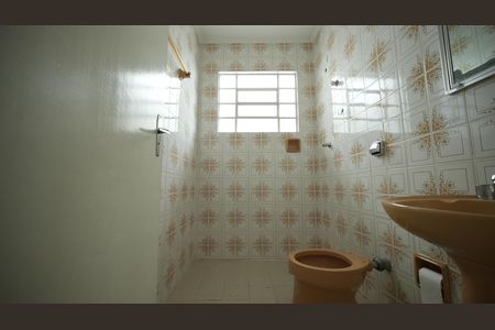 Casa à venda com 173m², 3 quartos e 2 vagasBanheiro Social