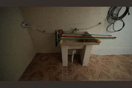 Área de Serviço de casa à venda com 3 quartos, 173m² em Jardim Pilar, Santo André