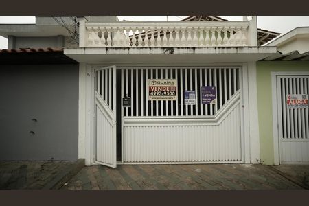 Casa à venda com 173m², 3 quartos e 2 vagasPlaca