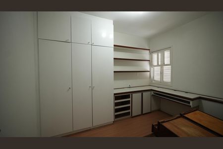 Casa à venda com 173m², 3 quartos e 2 vagasQuarto 1